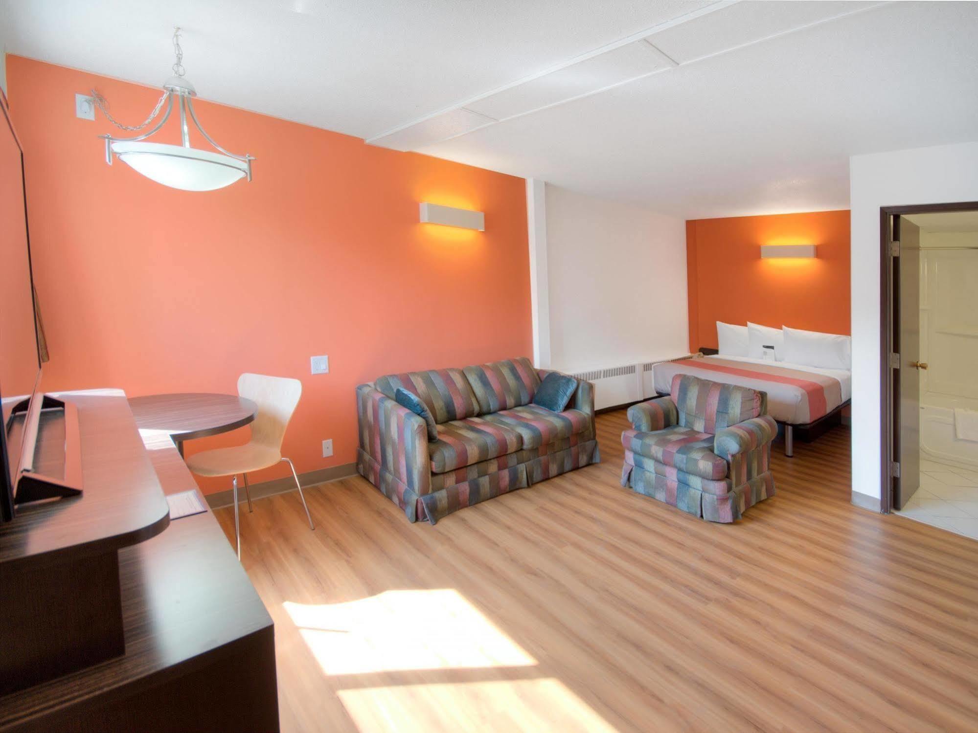 Motel 6-Lethbridge, Ab Екстериор снимка